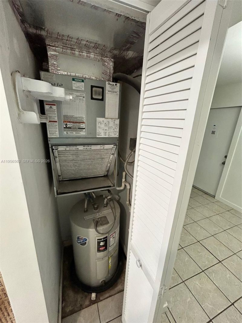 815 SW 30th St, Unit J, Fort Lauderdale, FL 33315 Photo