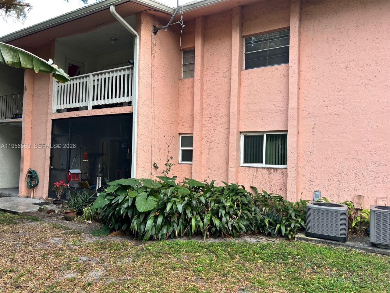 815 SW 30th St, Unit J, Fort Lauderdale, FL 33315 Photo