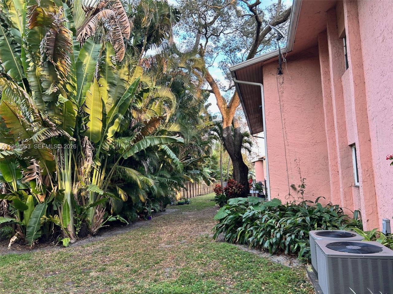 815 SW 30th St, Unit J, Fort Lauderdale, FL 33315 Photo