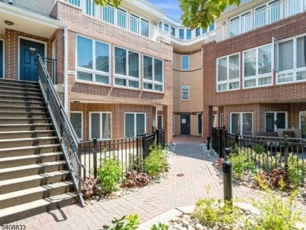 368 Rector St, Perth Amboy, NJ 08861