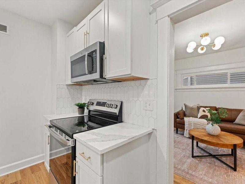 1942 Hewitt Avenue, Cincinnati, OH 45207 Photo 12