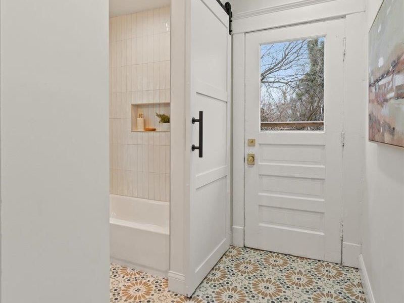 1942 Hewitt Avenue, Cincinnati, OH 45207 Photo 19