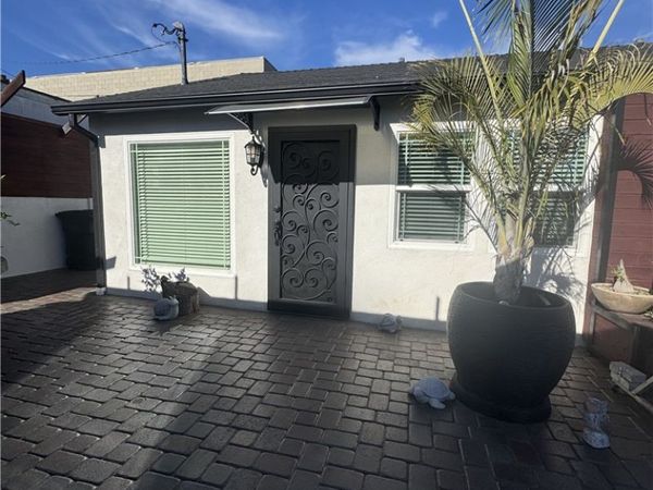 5011 E 60th Street, Unit B, Maywood, CA 90270