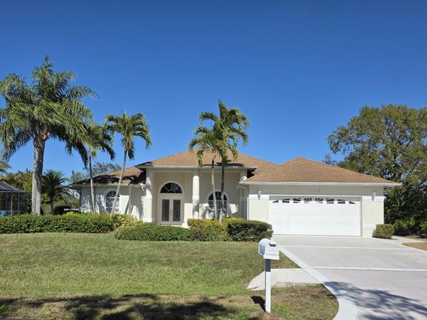 1112 SE Strathmore Drive, Port St. Lucie, FL 34952