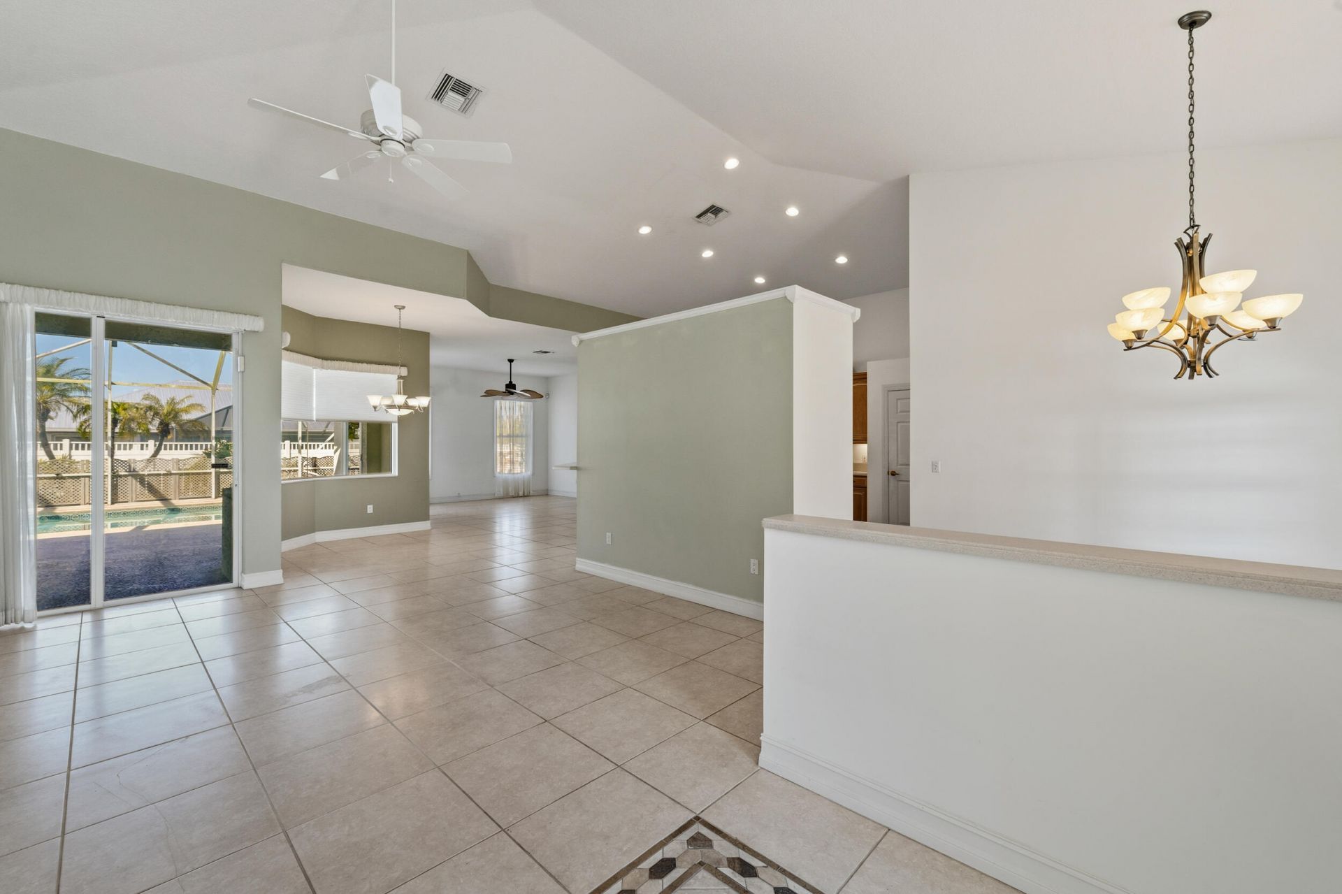 1112 SE Strathmore Drive, Port Saint Lucie, FL 34952 Photo