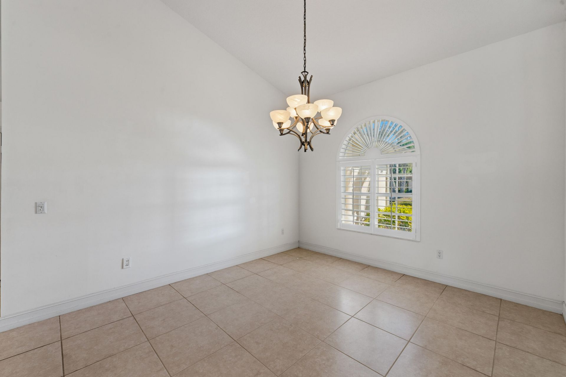 1112 SE Strathmore Drive, Port Saint Lucie, FL 34952 Photo
