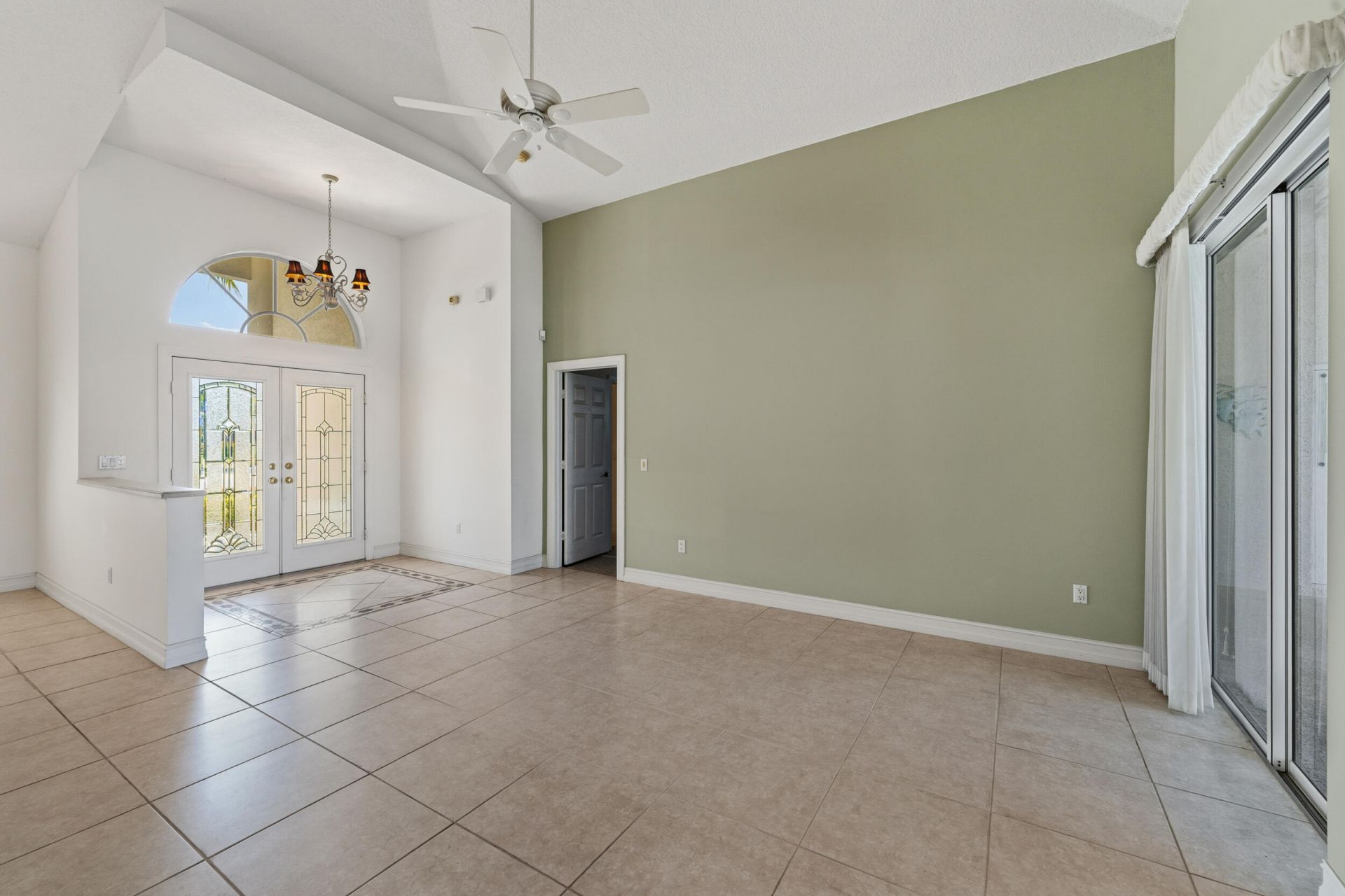 1112 SE Strathmore Drive, Port Saint Lucie, FL 34952 Photo