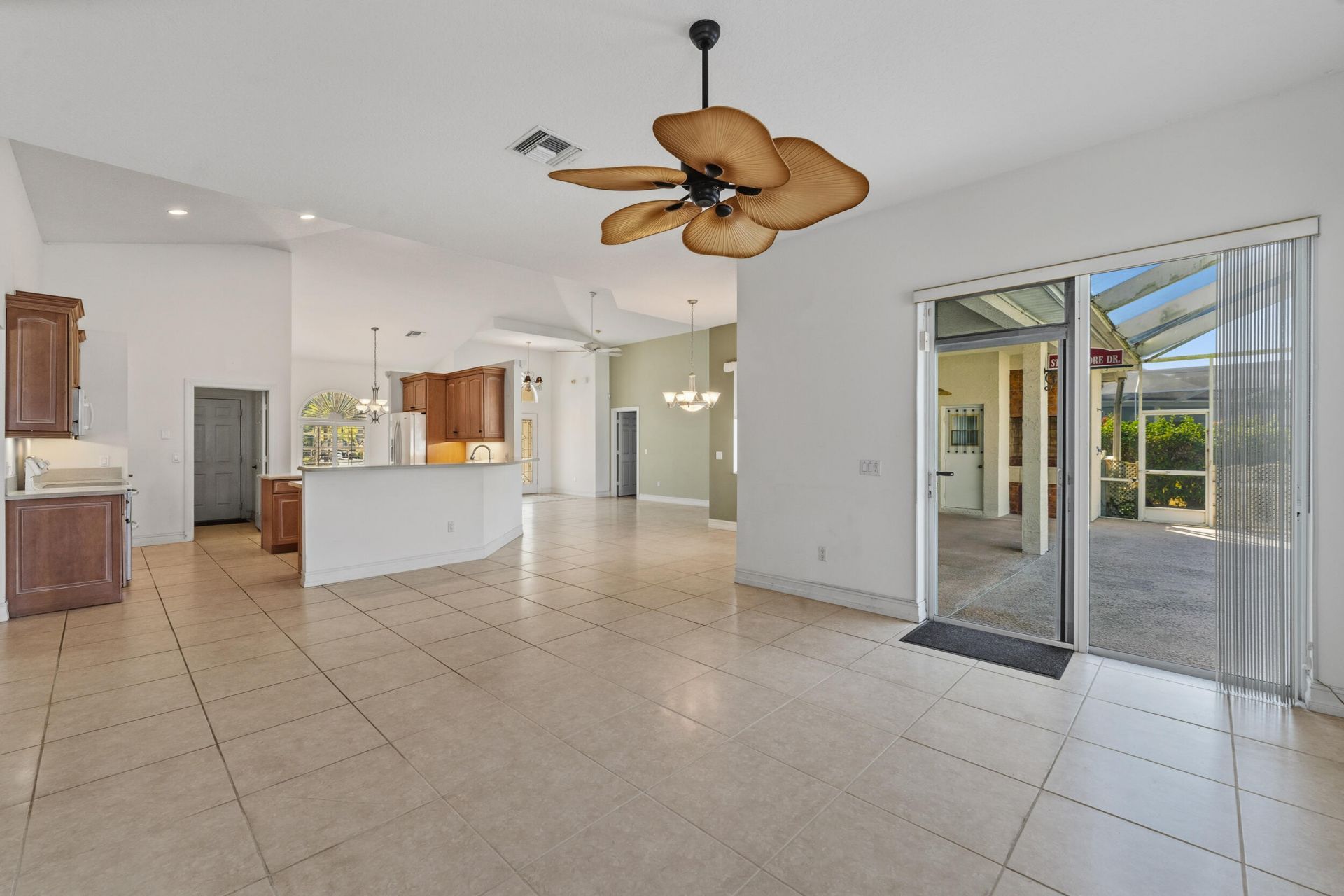 1112 SE Strathmore Drive, Port Saint Lucie, FL 34952 Photo