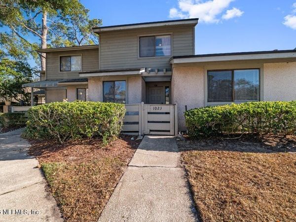 7701 BAYMEADOWS Circle W, Unit 1023, Jacksonville, FL 32256