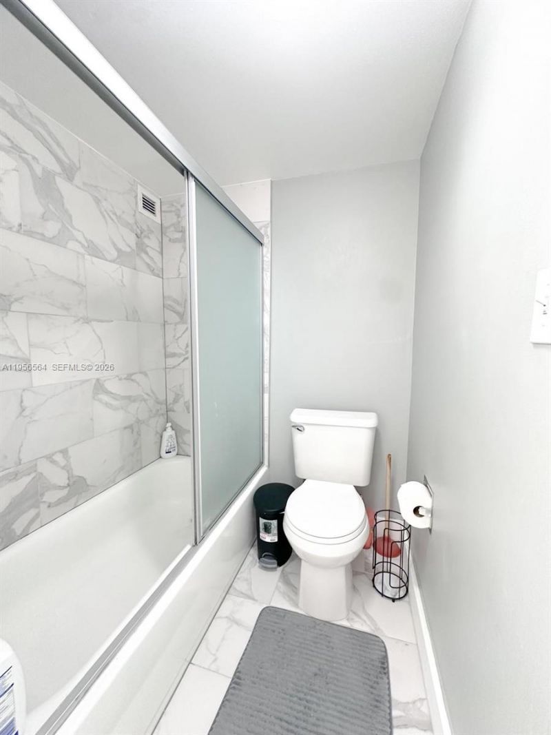 16919 N Bay Rd, Unit 706, Sunny Isles Beach, FL 33160 Photo