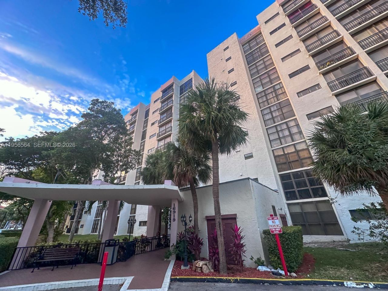 16919 N Bay Rd, Unit 706, Sunny Isles Beach, FL 33160 Photo