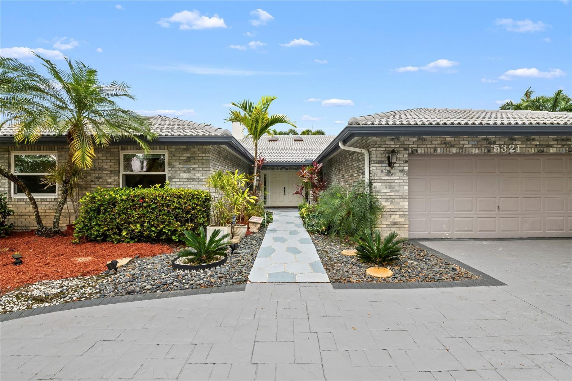 5321 NW 89th Drive, Coral Springs, FL 33067 Photo