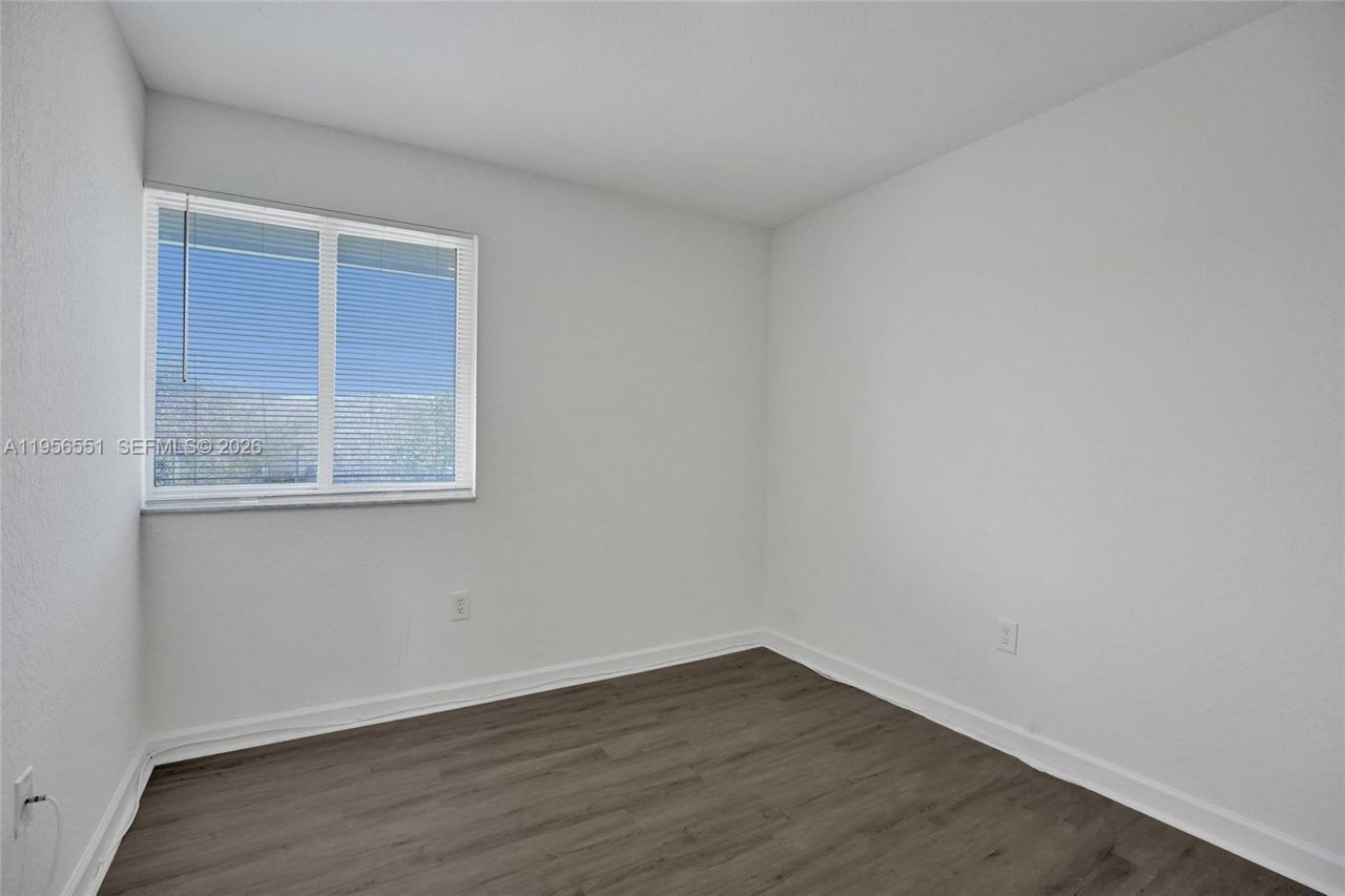 5409 SW 41st St, Unit 5409, Pembroke Park, FL 33023 Photo