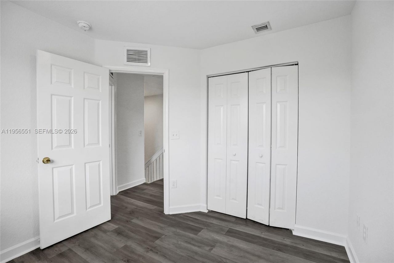 5409 SW 41st St, Unit 5409, Pembroke Park, FL 33023 Photo
