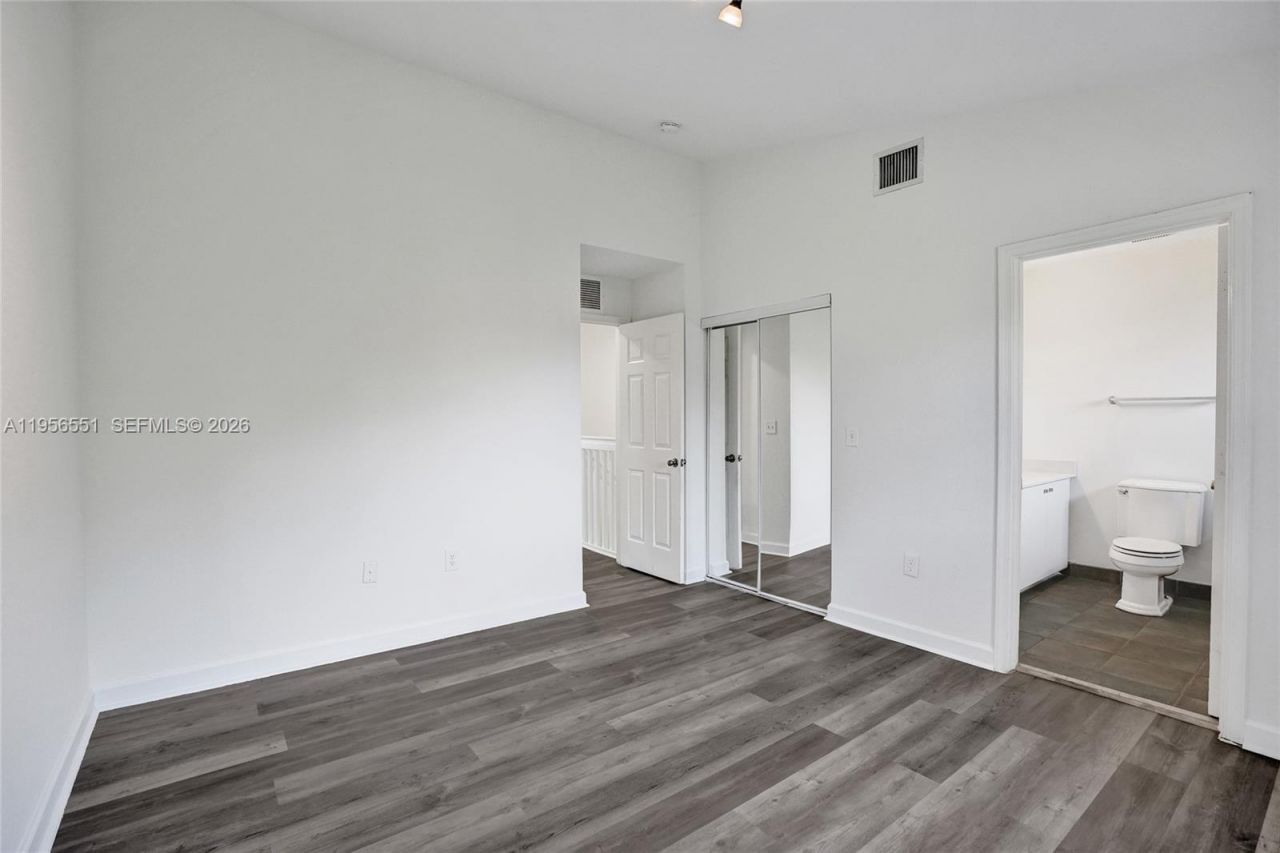 5409 SW 41st St, Unit 5409, Pembroke Park, FL 33023 Photo