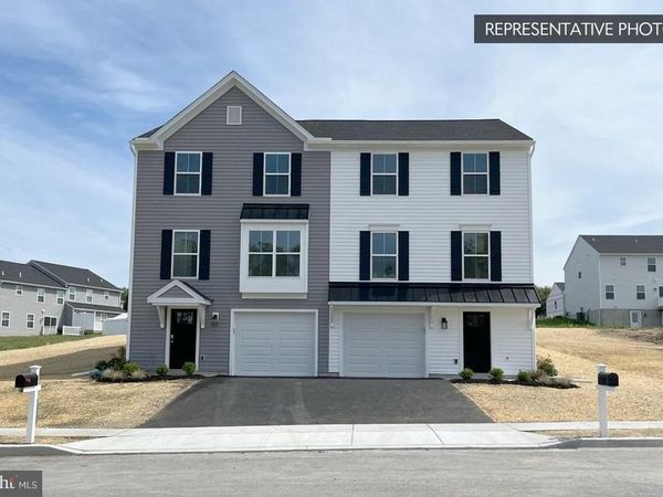 716 DEERFIELD BOULEVARD, Unit LOT 4, PENNSBURG, PA 18073