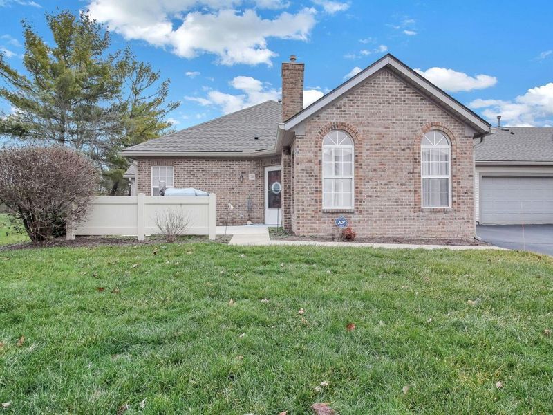 71 Villa Side Lane, Columbus, OH 43213 Photo 2