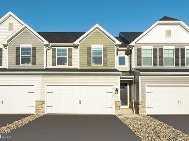 8-102 JULIAN DRIVE, Unit LOT 23, BLOOMSBURG, PA 17815