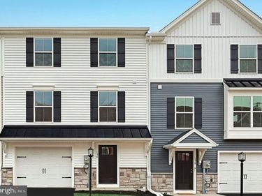 1047 ELLIE LANE, Unit LOT 1104, HARRISBURG, PA 17112