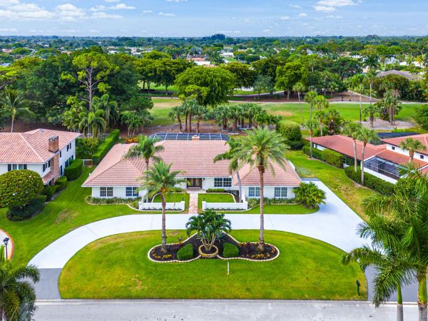 110 Glenbrook Court, Atlantis, FL 33462