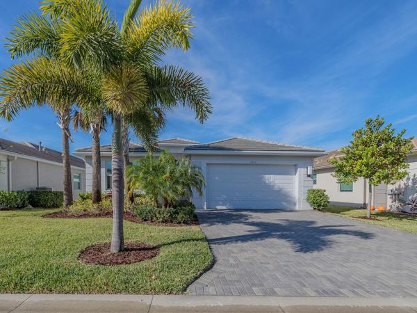 11952 SW Bristol Bay Drive, Port St. Lucie, FL 34987