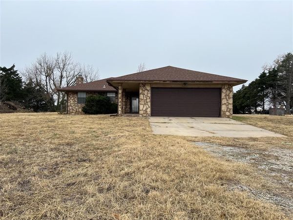 31162 Square Top Road, Anadarko, OK 73005