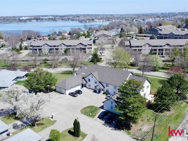 507 NW 16th Street, Unit 4, Lincoln, NE 68528