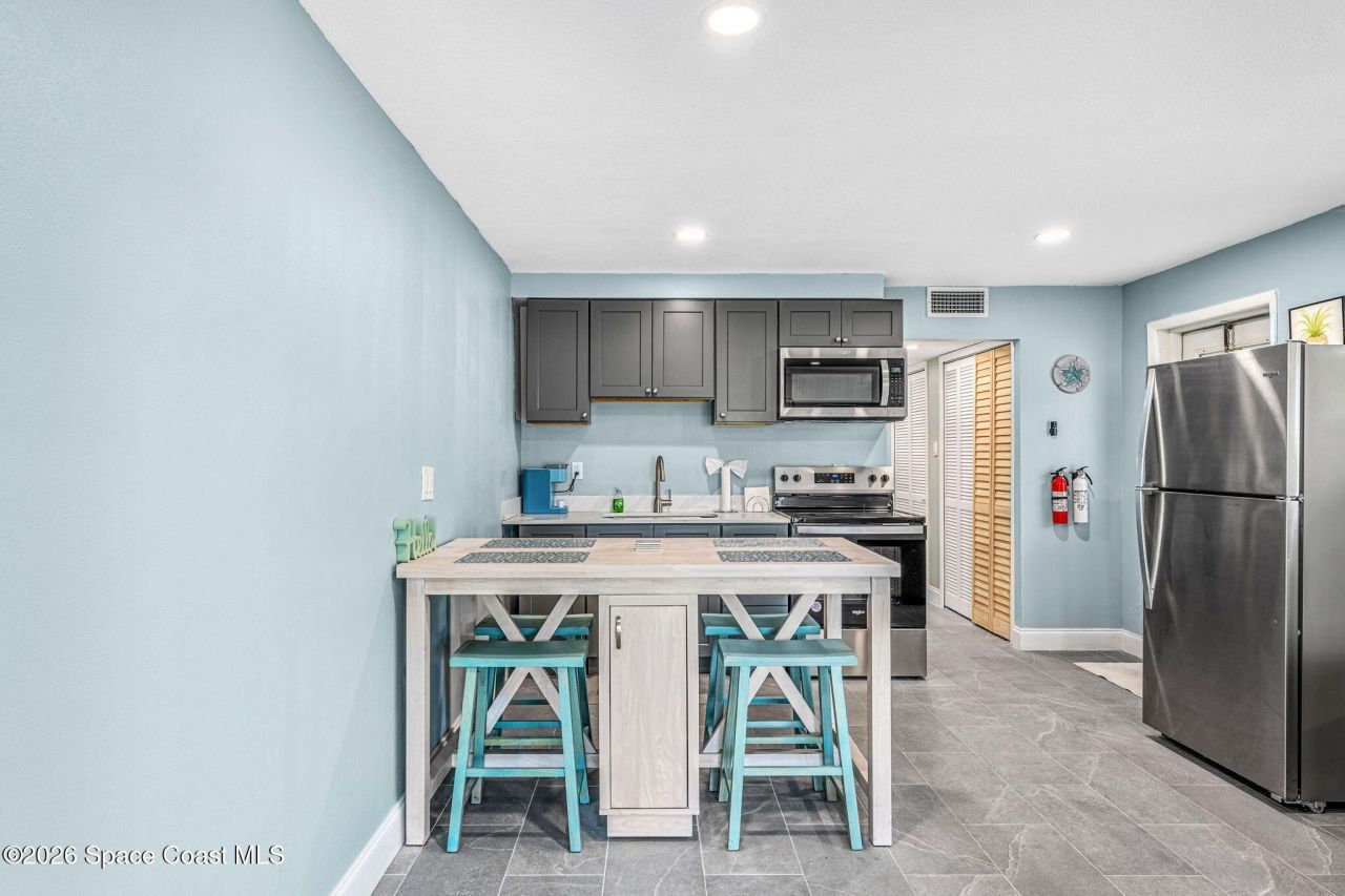 2189 Pineapple Avenue, Melbourne, FL 32935 Photo