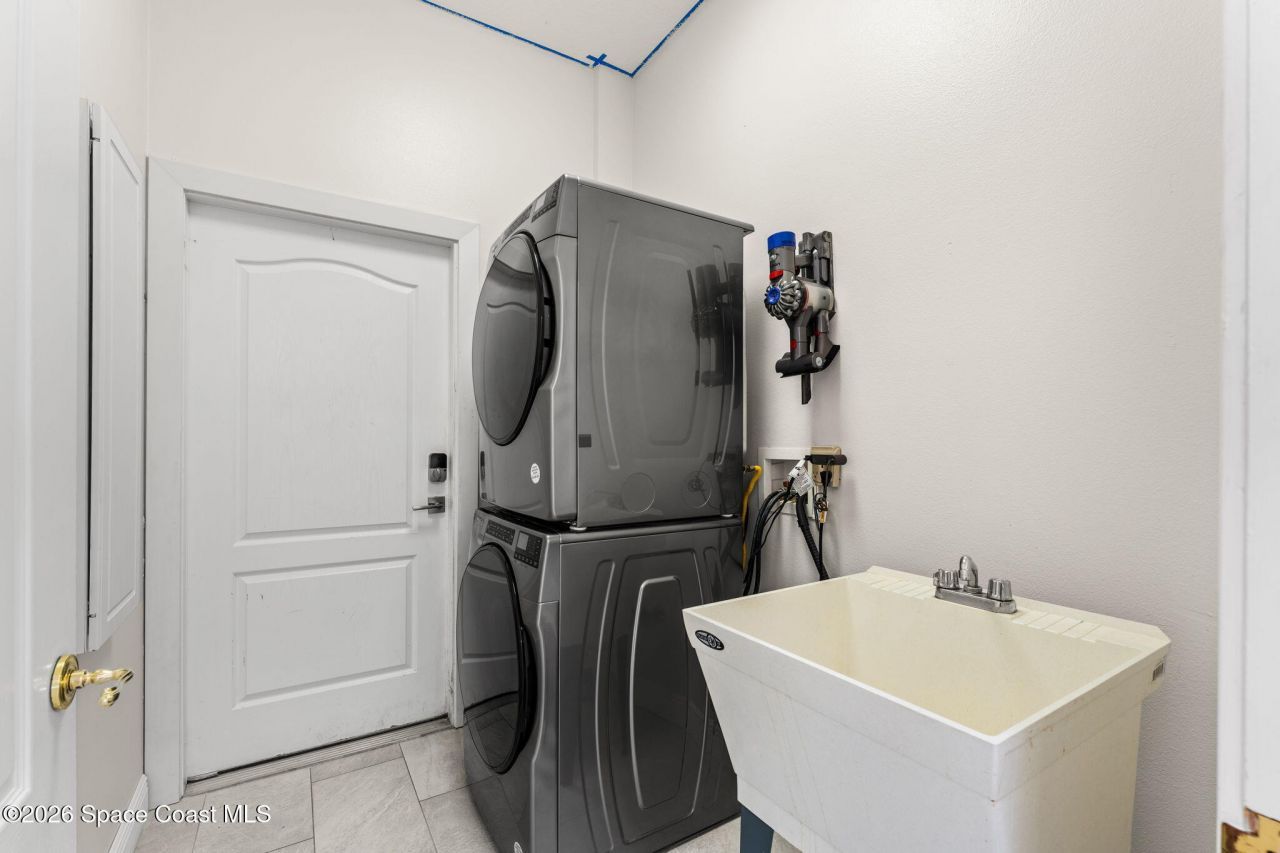 2189 Pineapple Avenue, Melbourne, FL 32935 Photo