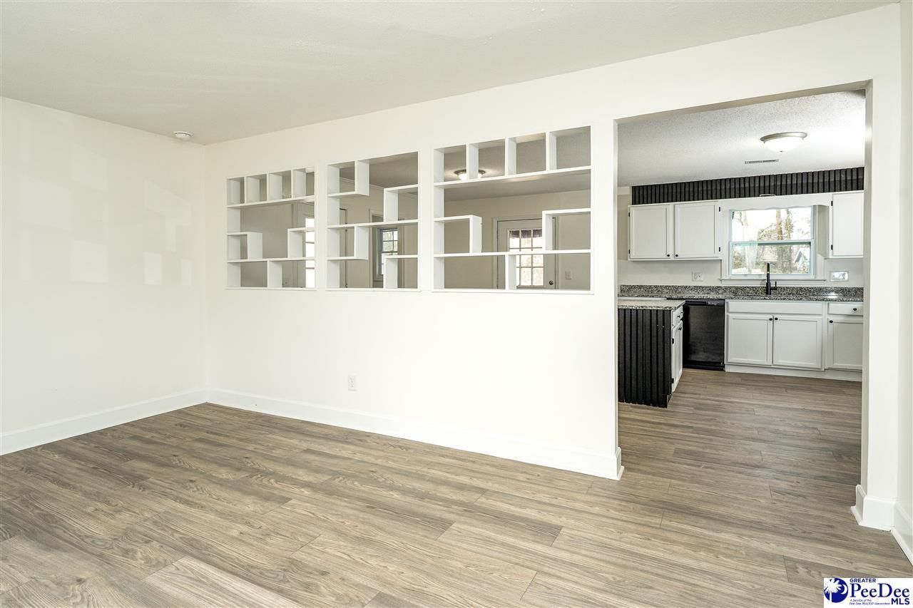 3115 Crestview Drive Photo 6