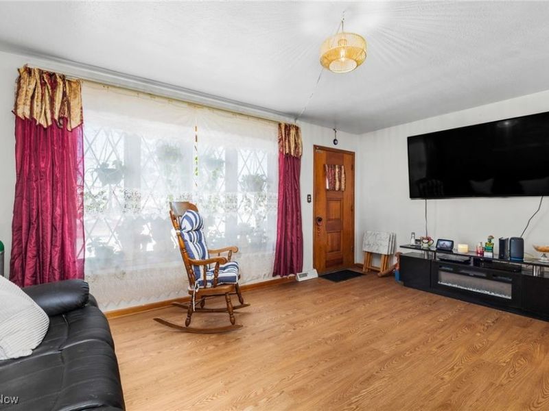 1115 Birch Lane, Cleveland, OH 44109 Photo 10