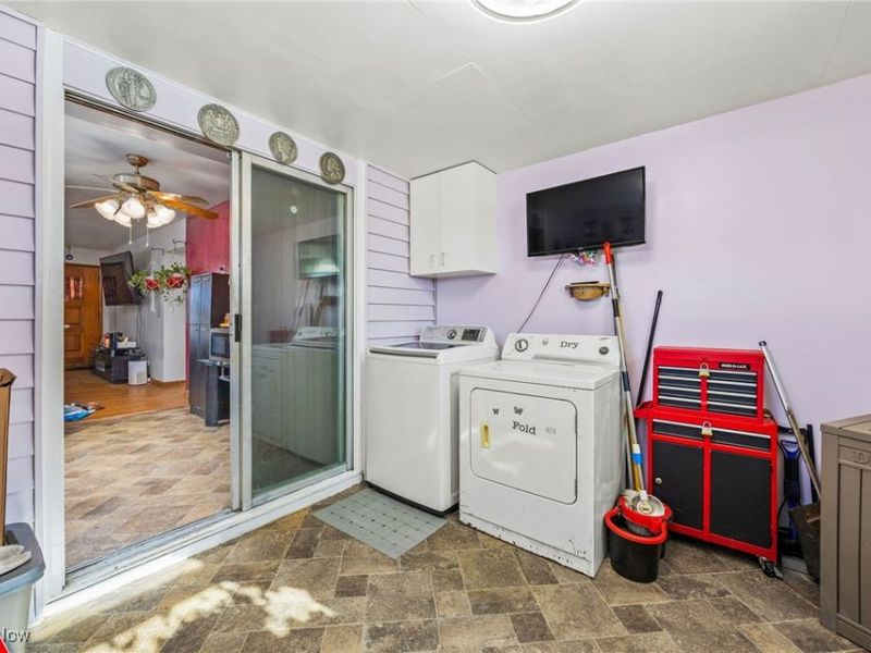 1115 Birch Lane, Cleveland, OH 44109 Photo 21