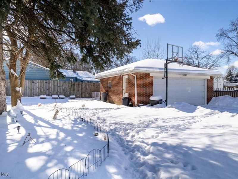 1115 Birch Lane, Cleveland, OH 44109 Photo 5