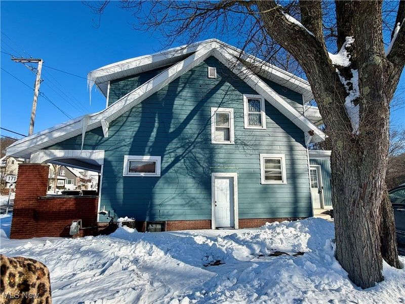 304 E Lisbon Street, Waynesburg, OH 44688 Photo 4