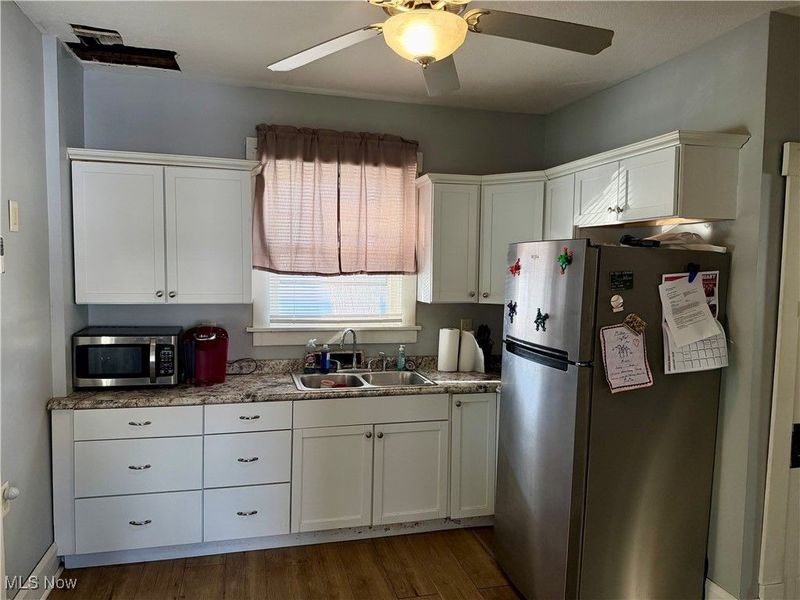 304 E Lisbon Street, Waynesburg, OH 44688 Photo 8