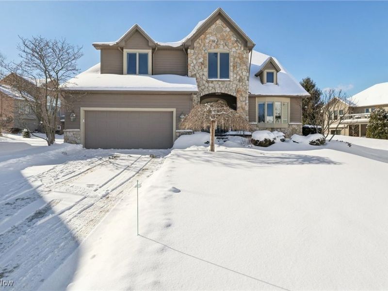 604 Burgess Circle, Aurora, OH 44202 Photo 1