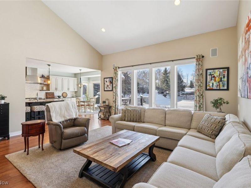 604 Burgess Circle, Aurora, OH 44202 Photo 11