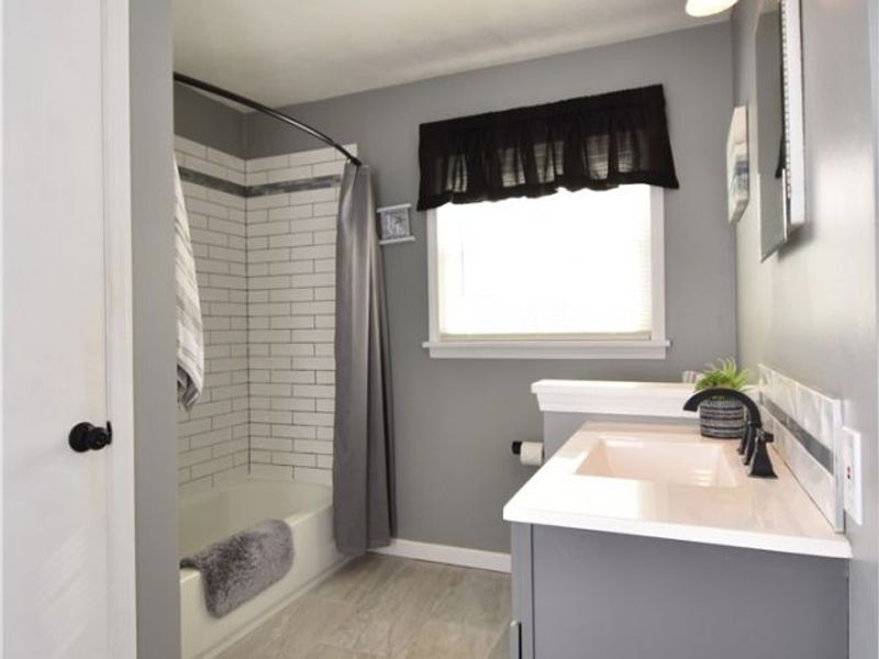 601 Wendemere Drive, Hubbard, OH 44425 Photo 23