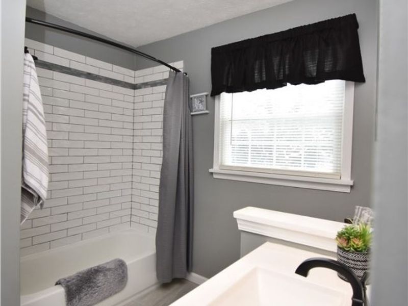 601 Wendemere Drive, Hubbard, OH 44425 Photo 24