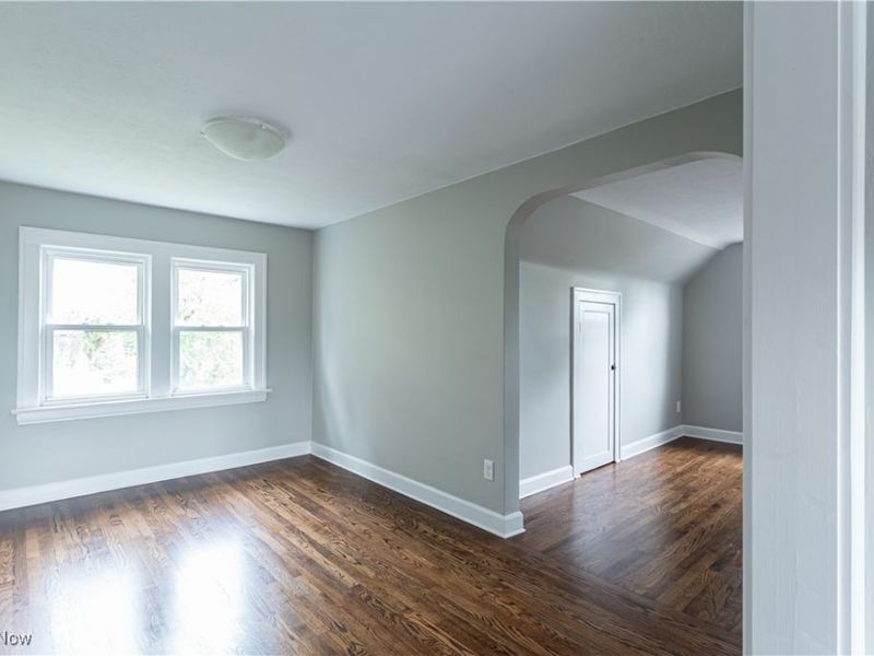 1392 Sheffield Road, Unit 3, Cleveland, OH 44121 Photo 5