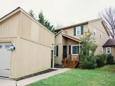 1051 Chinoe Road, Lexington, KY 40502