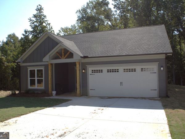 247 North Point Circle, Hartwell, GA 30643