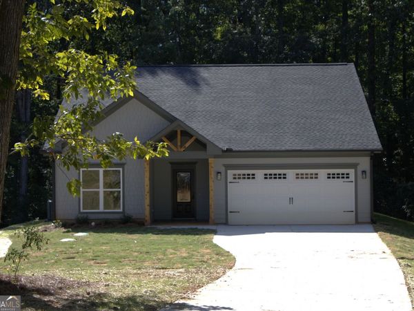 251 North Point Circle, Hartwell, GA 30643