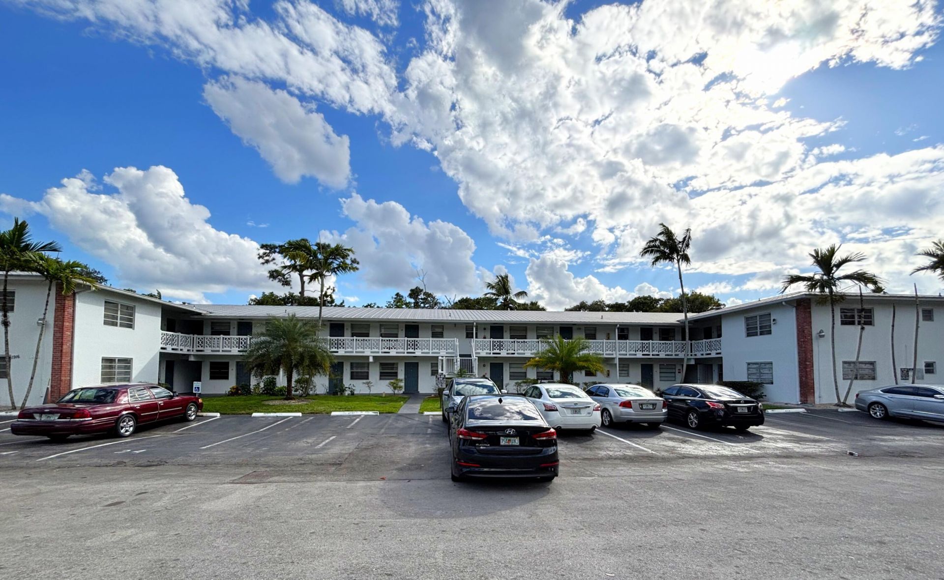 1916 SW 11th Street, Unit 11, Fort Lauderdale, FL 33312 Photo