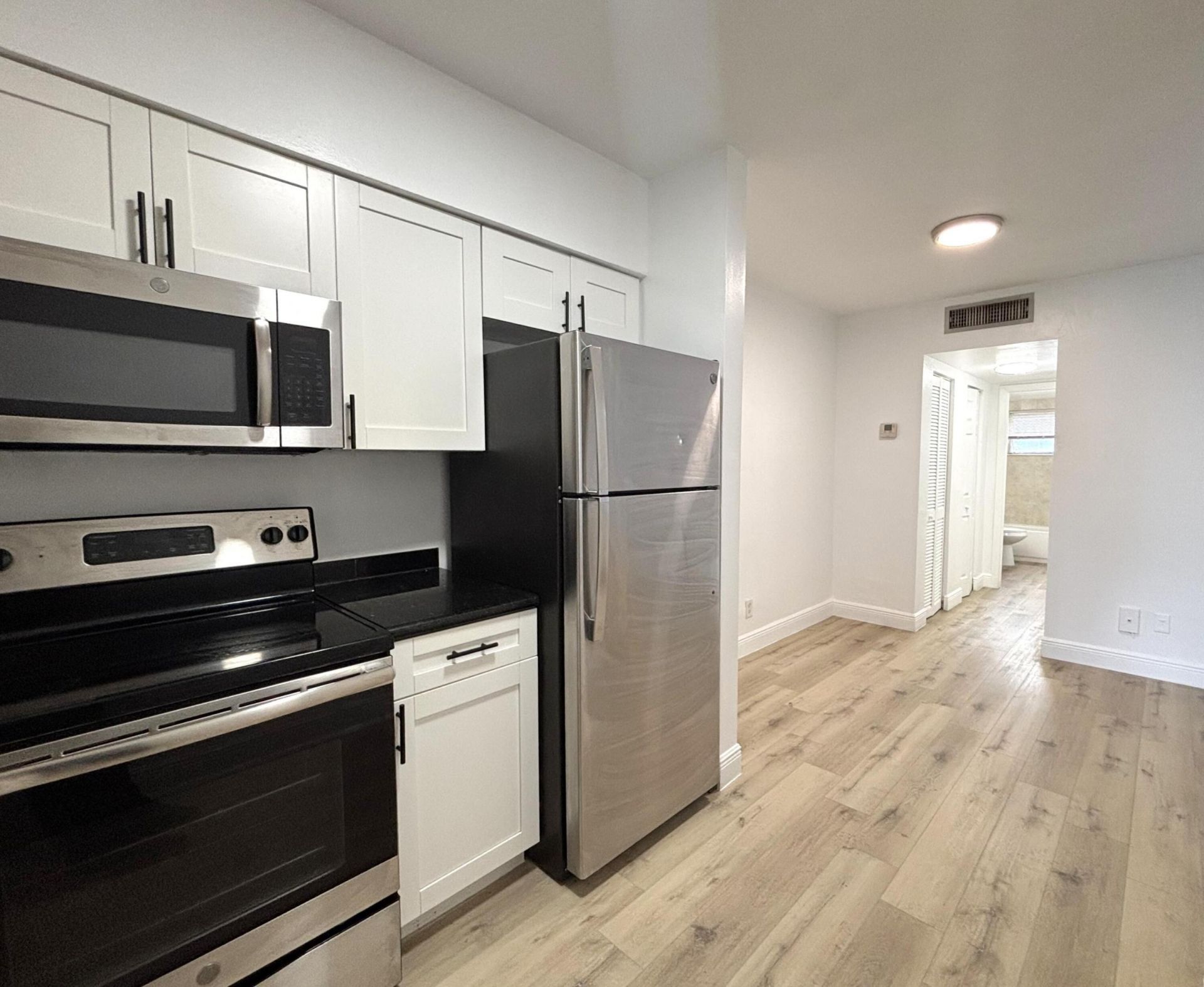 1916 SW 11th Street, Unit 11, Fort Lauderdale, FL 33312 Photo