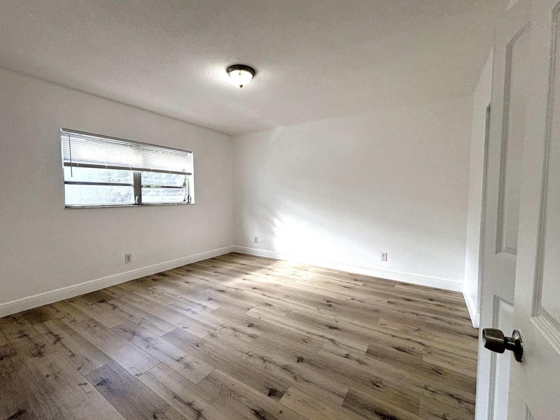 1916 SW 11th Street, Unit 11, Fort Lauderdale, FL 33312 Photo