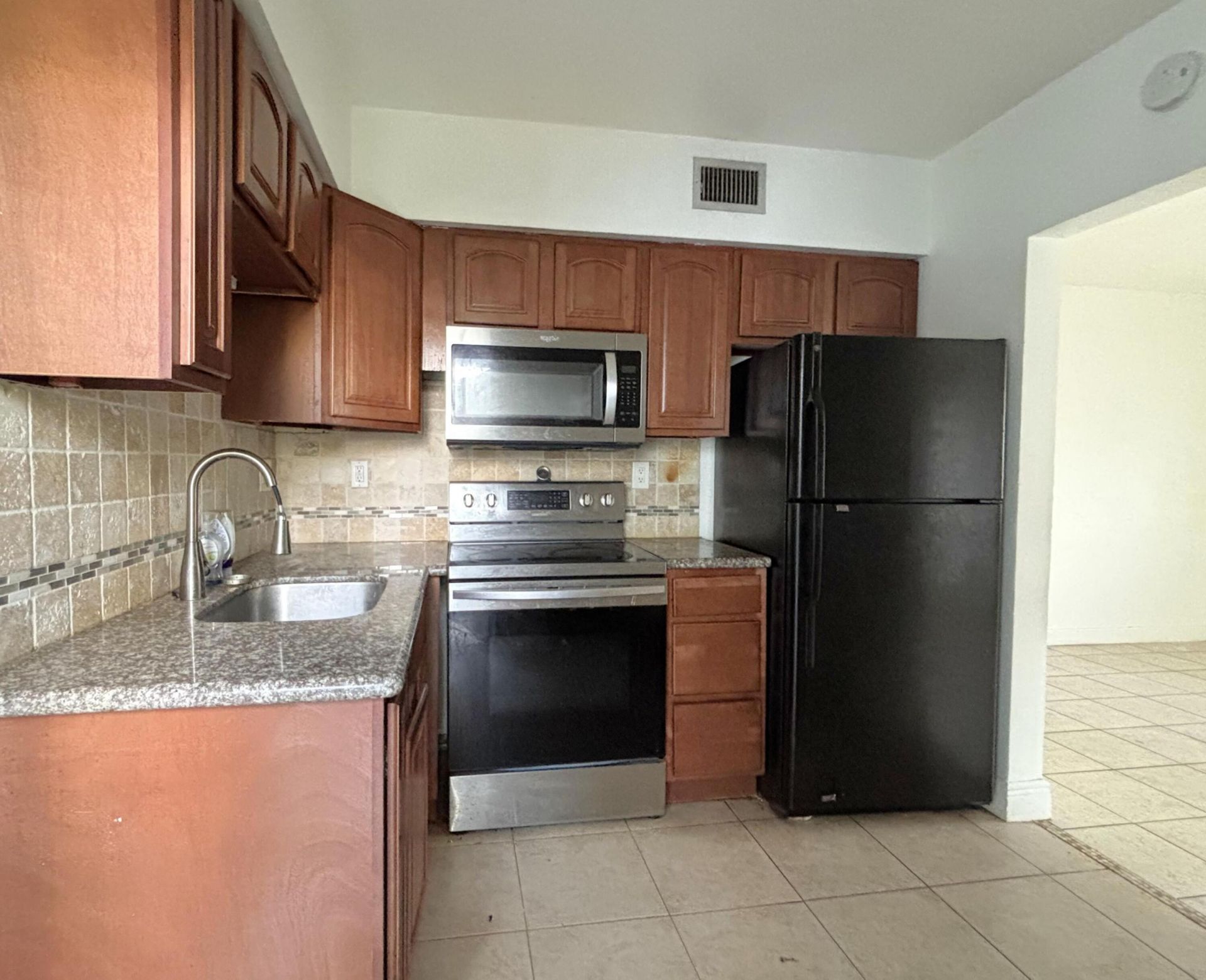 1916 SW 11th Street, Unit 12, Fort Lauderdale, FL 33312 Photo