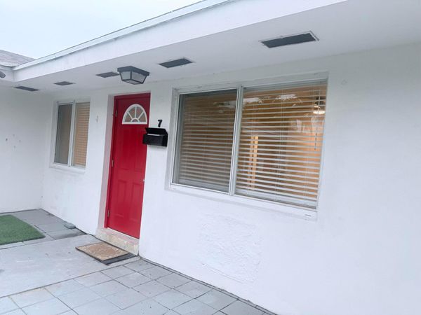 626 Prosperity Farms Rd Road, Unit 7, North Palm Beach, FL 33408