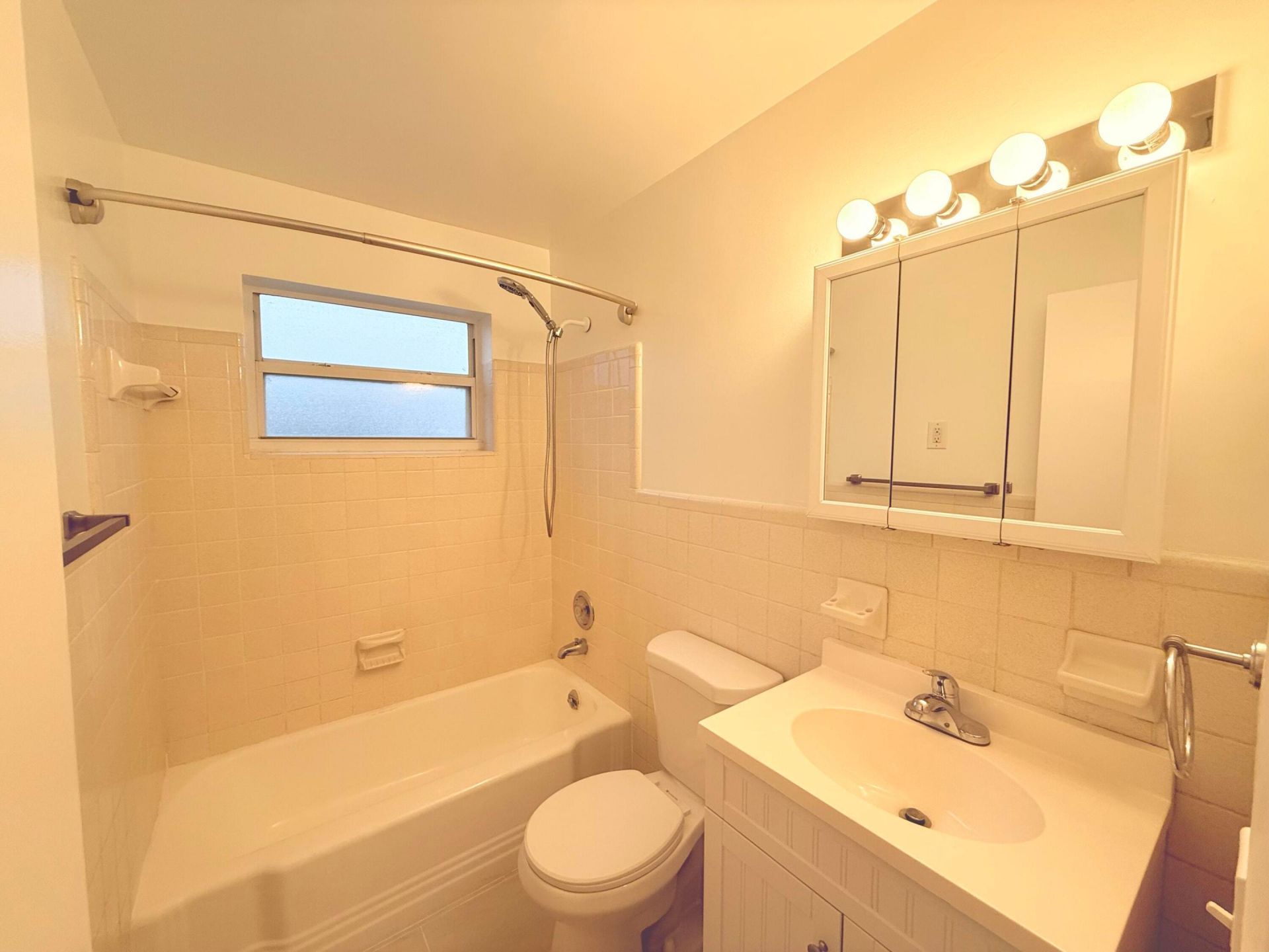 626 Prosperity Farms Rd Road, Unit 7, North Palm Beach, FL 33408 Photo