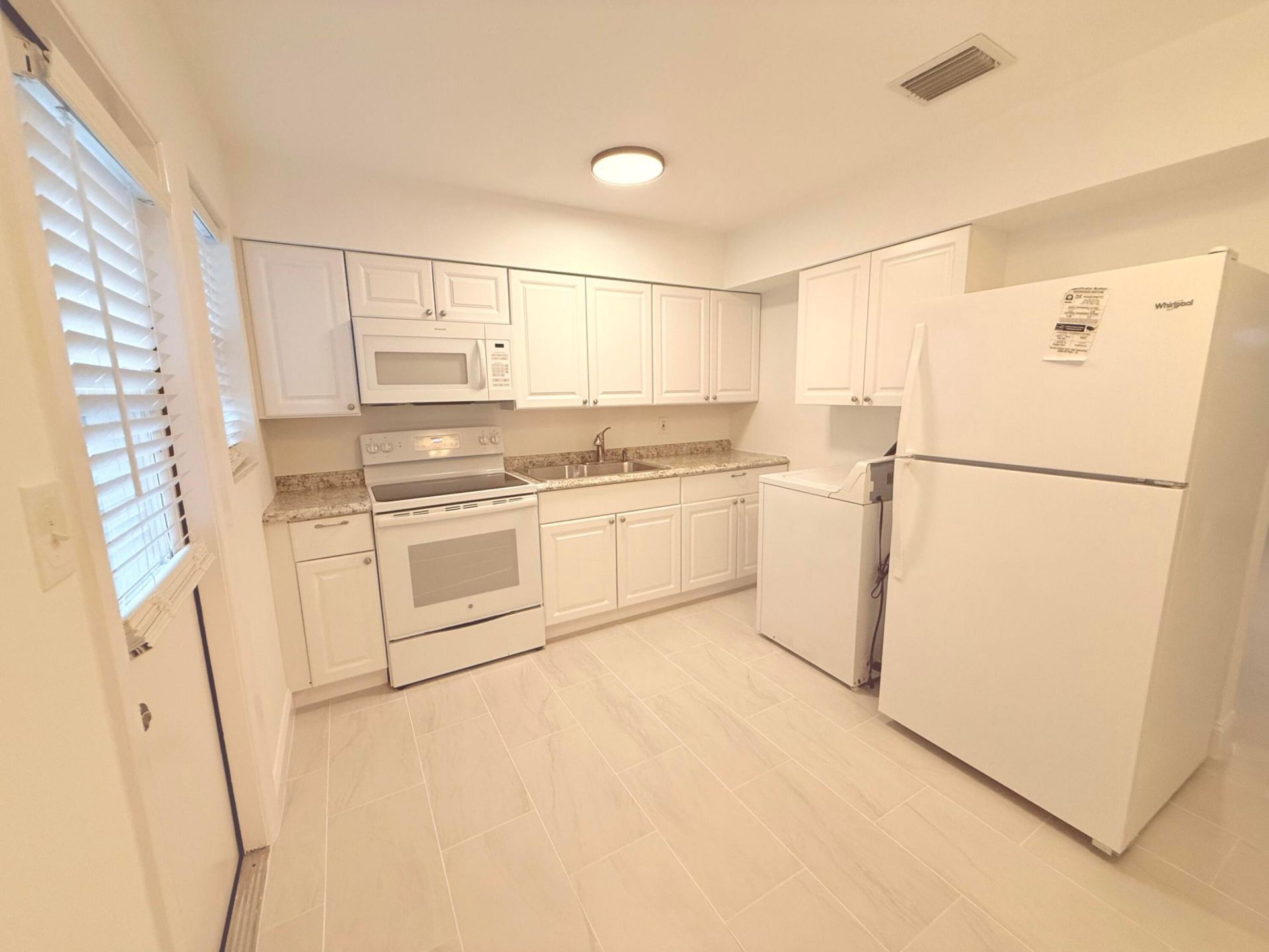 626 Prosperity Farms Rd Road, Unit 7, North Palm Beach, FL 33408 Photo